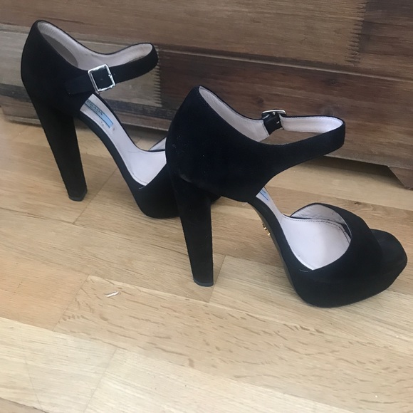 REAL Prada black suede platforms. 6.5 or 7 - Picture 11 of 16